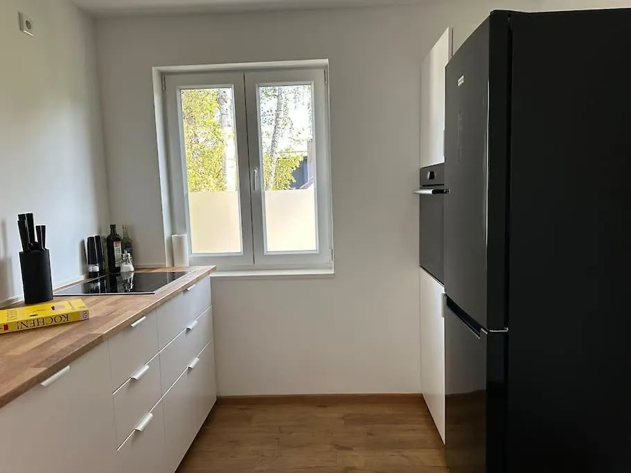 2-Zimmerwohnung Mit Terrasse Düsseldorf Lägenhet