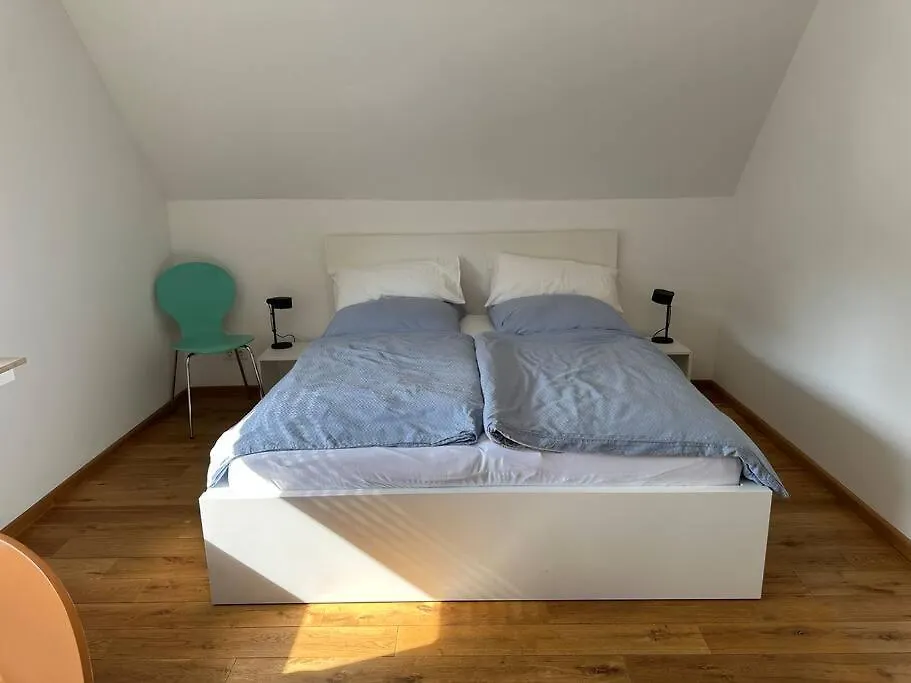 Lägenhet 2-Zimmerwohnung Mit Terrasse Düsseldorf